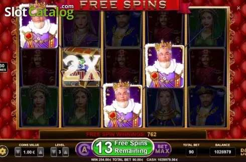 Free spin. Golden Royals slot