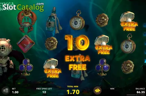 Free Spins Gameplay Screen 2. Deepsea Riches slot