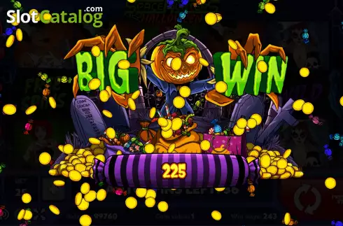 Big Win screen. Space Hunters Halloween slot