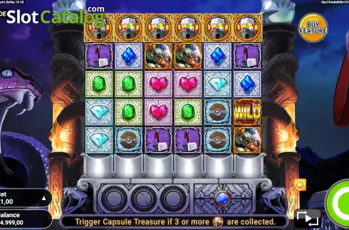 Game Screen. Capsule Treasure Thor's Strike slot