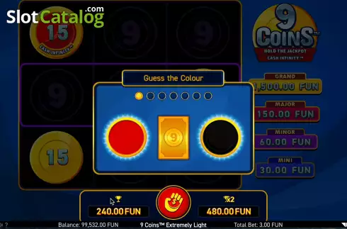 Schermo8. 9 Coins Extremely Light slot